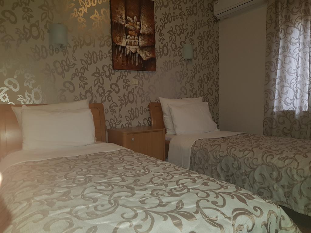 Hotel Dvor Bijelo Polje Exteriér fotografie