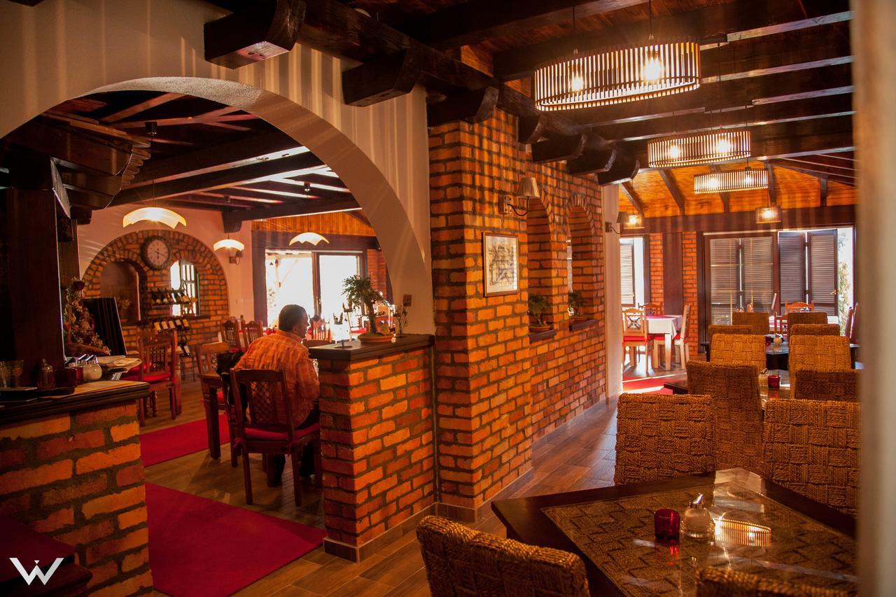 Hotel Dvor Bijelo Polje Exteriér fotografie